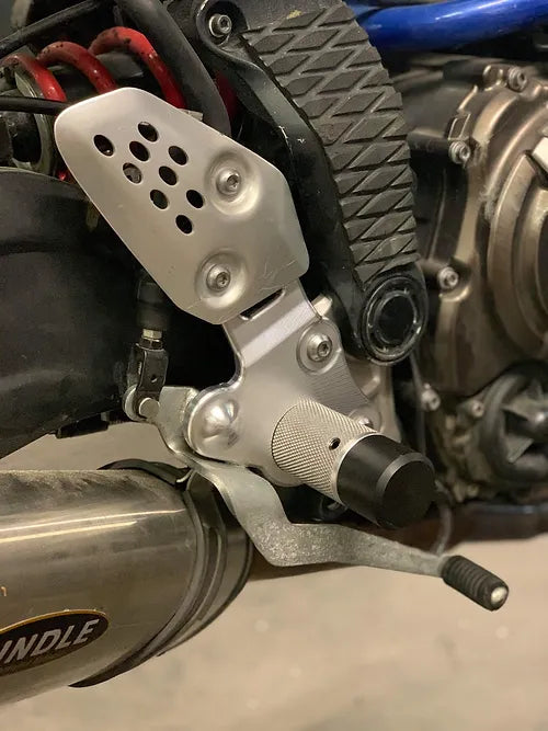 TWIN STUNTS REARSETS FZ/MT07-Nastee Nates Garage